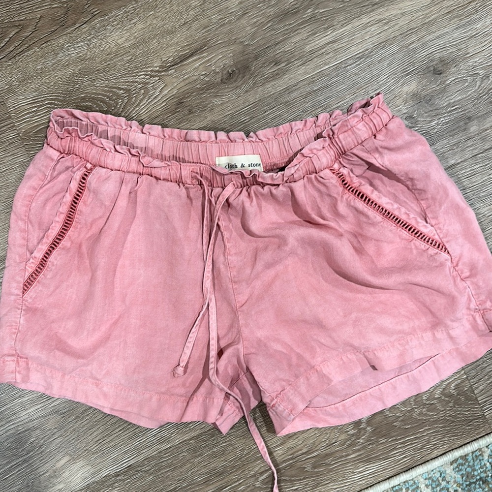 Cloth & Stone Chambray Shorts